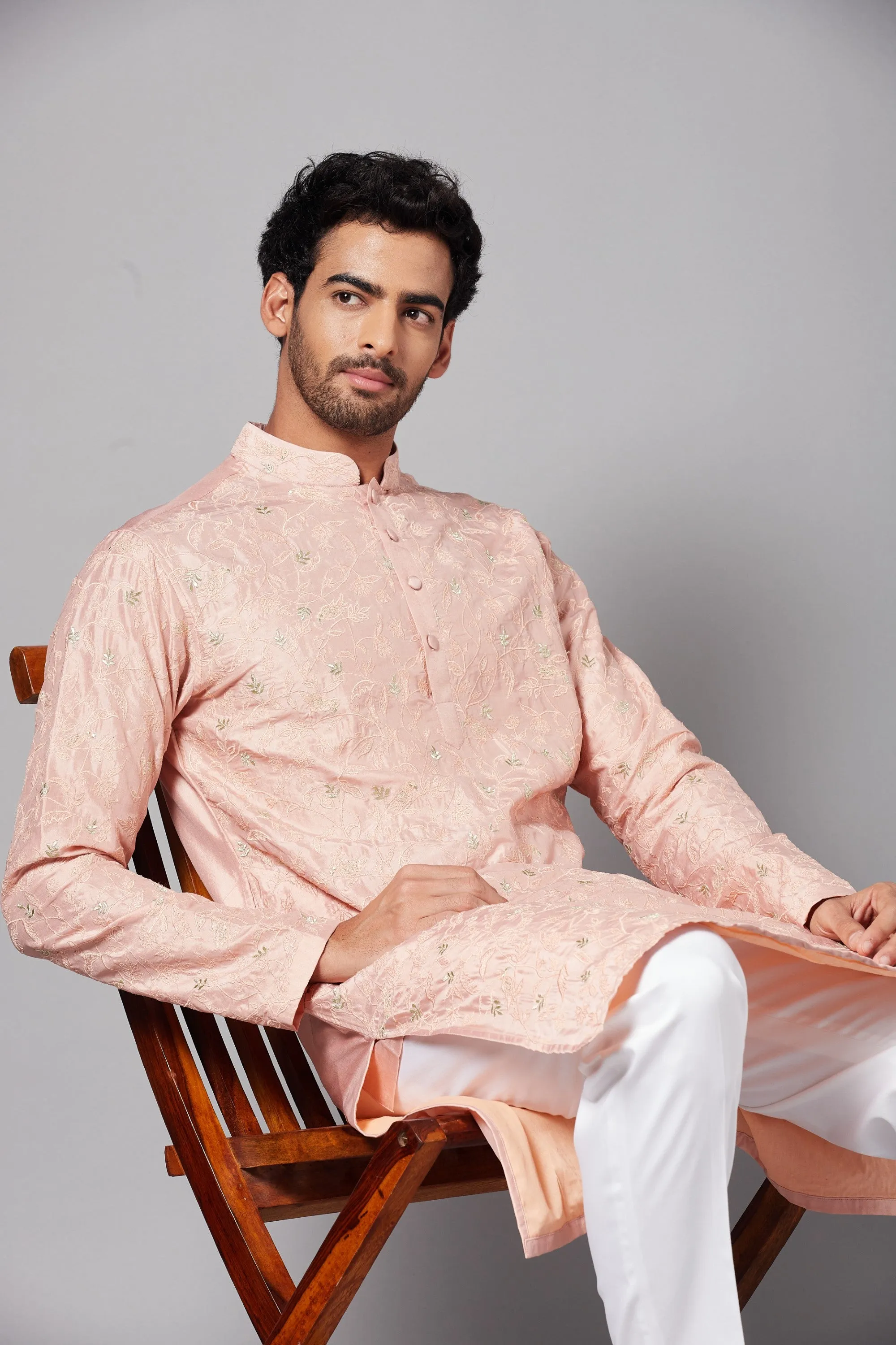 Men's Tiyaan Embroidered Peach Kurta With Crop Pants - Hilo Design