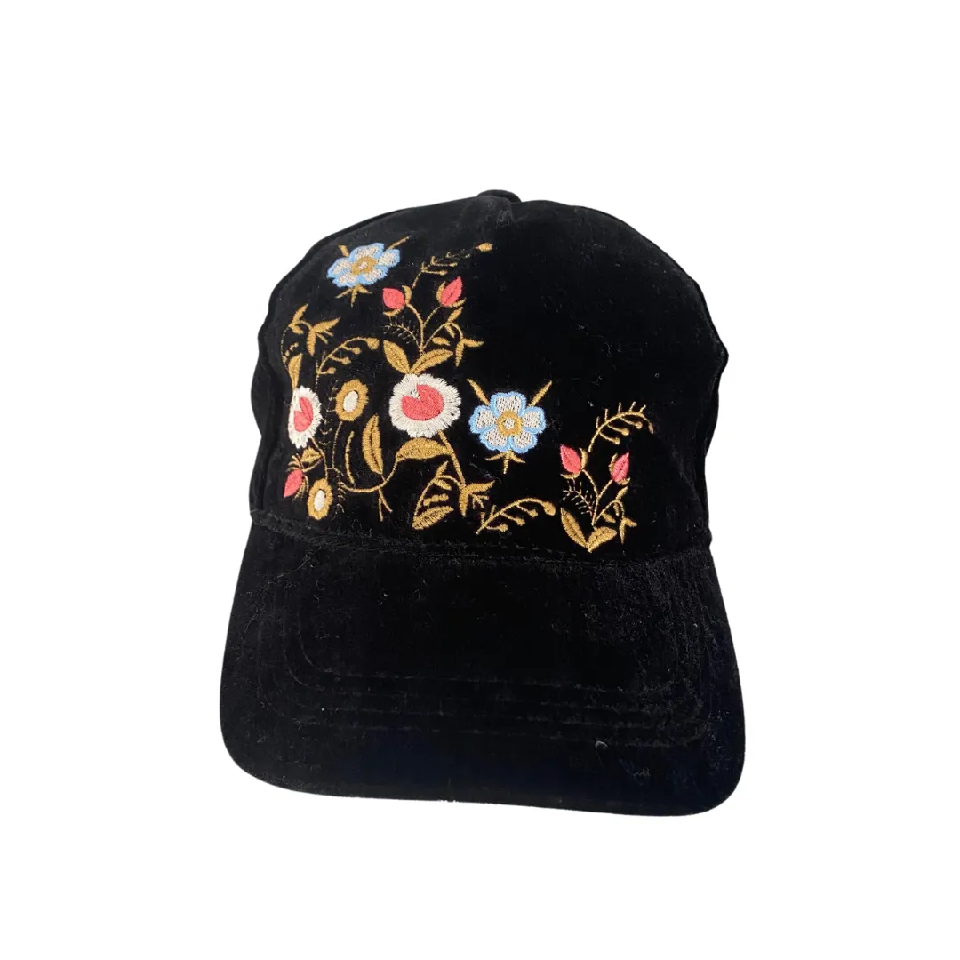 Velour Floral Embroidered Cap Black